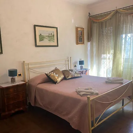 Luchino's Apartamento *